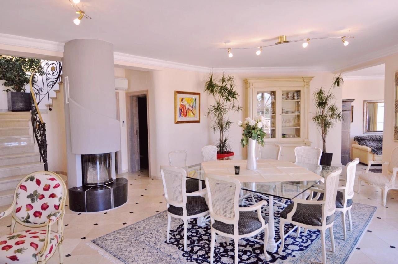 Villa for Sale in Denia