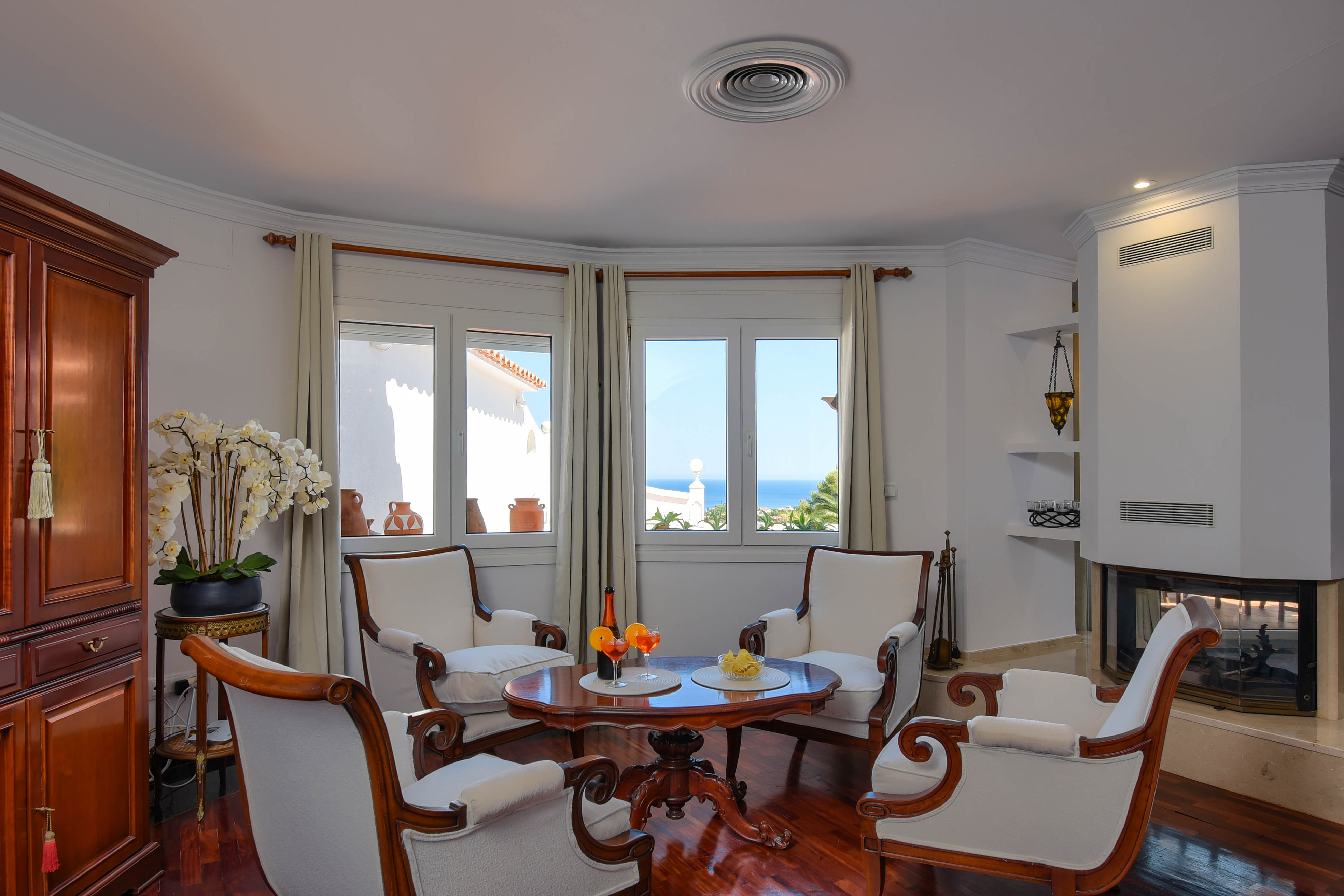 Villa for Sale in Denia