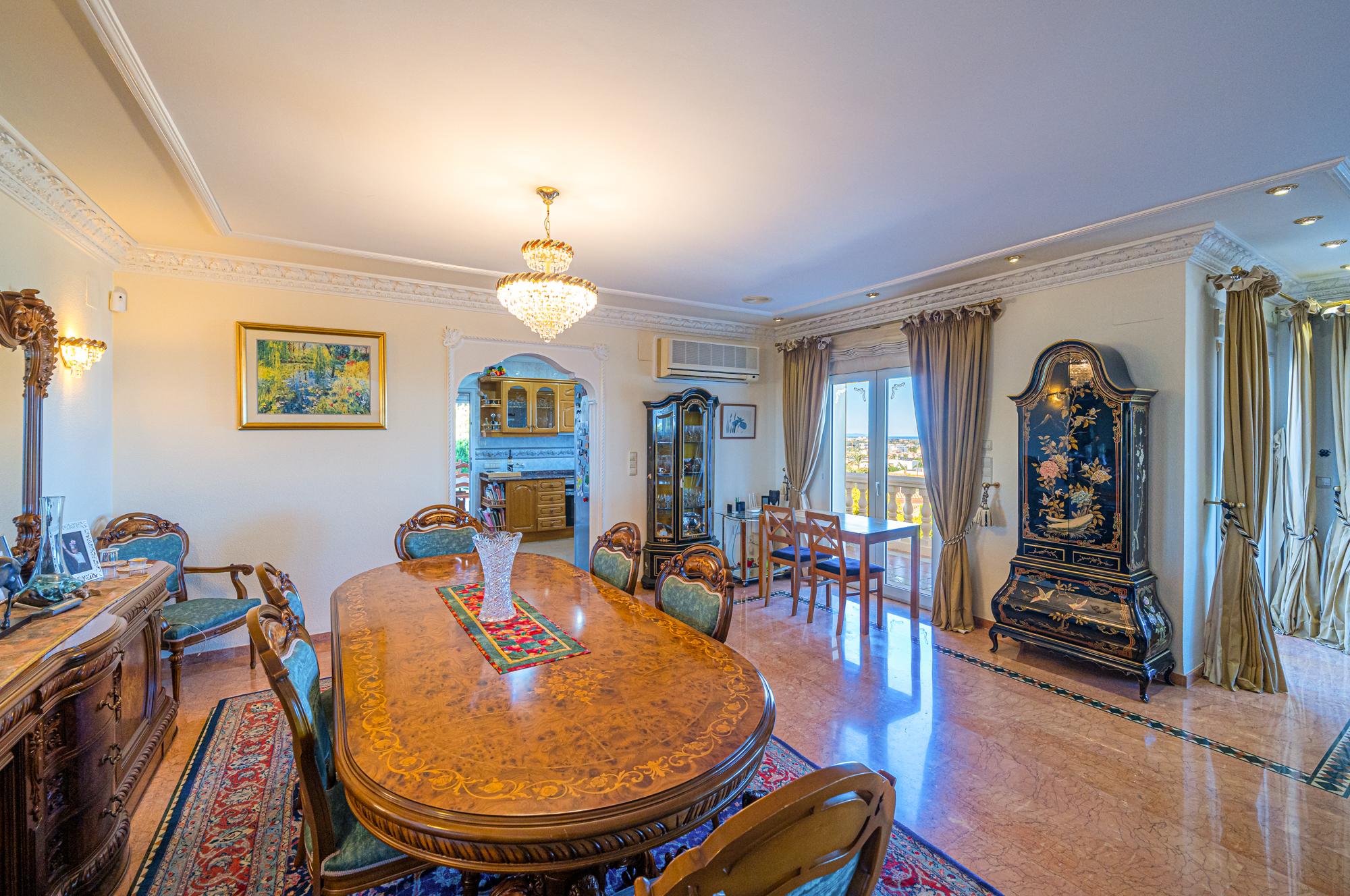 Villa for Sale in Denia