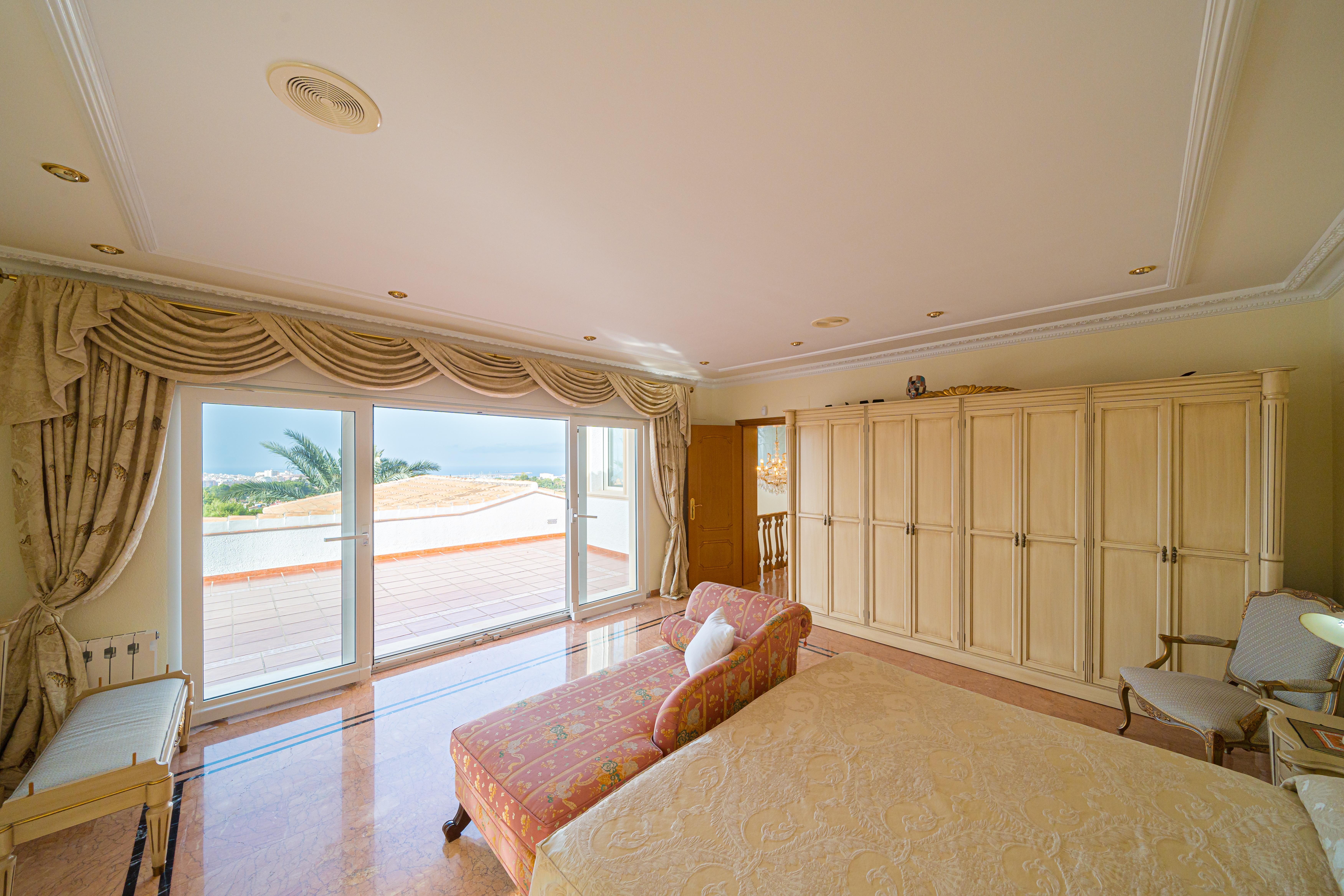 Villa for Sale in Denia
