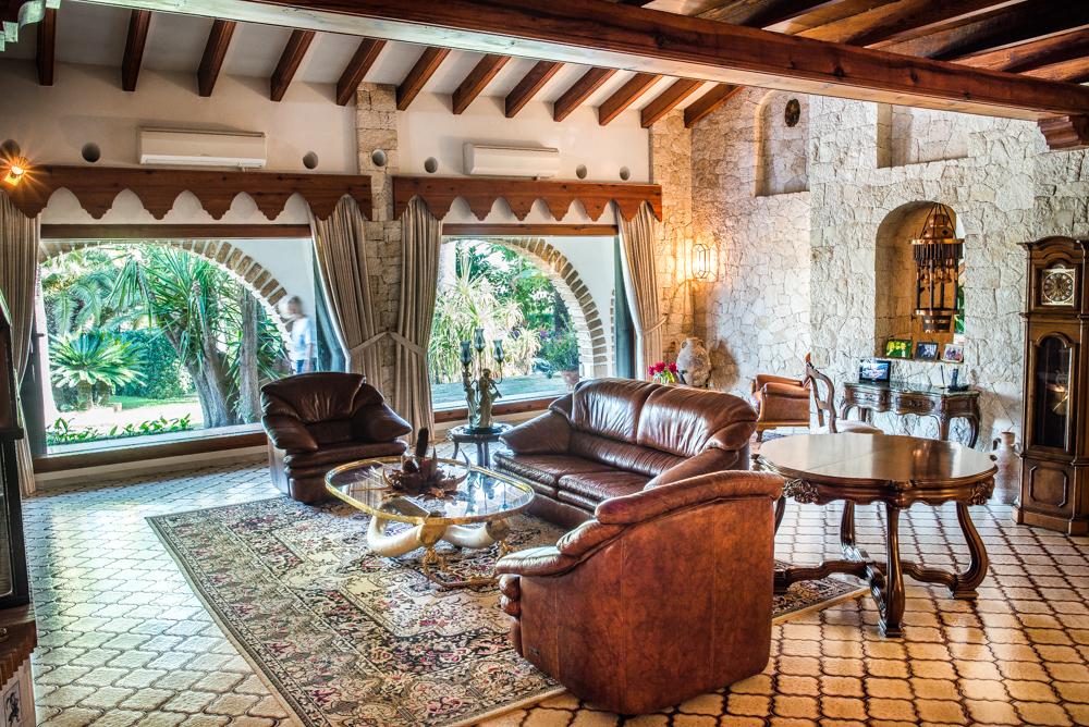 Villa for Sale in Denia