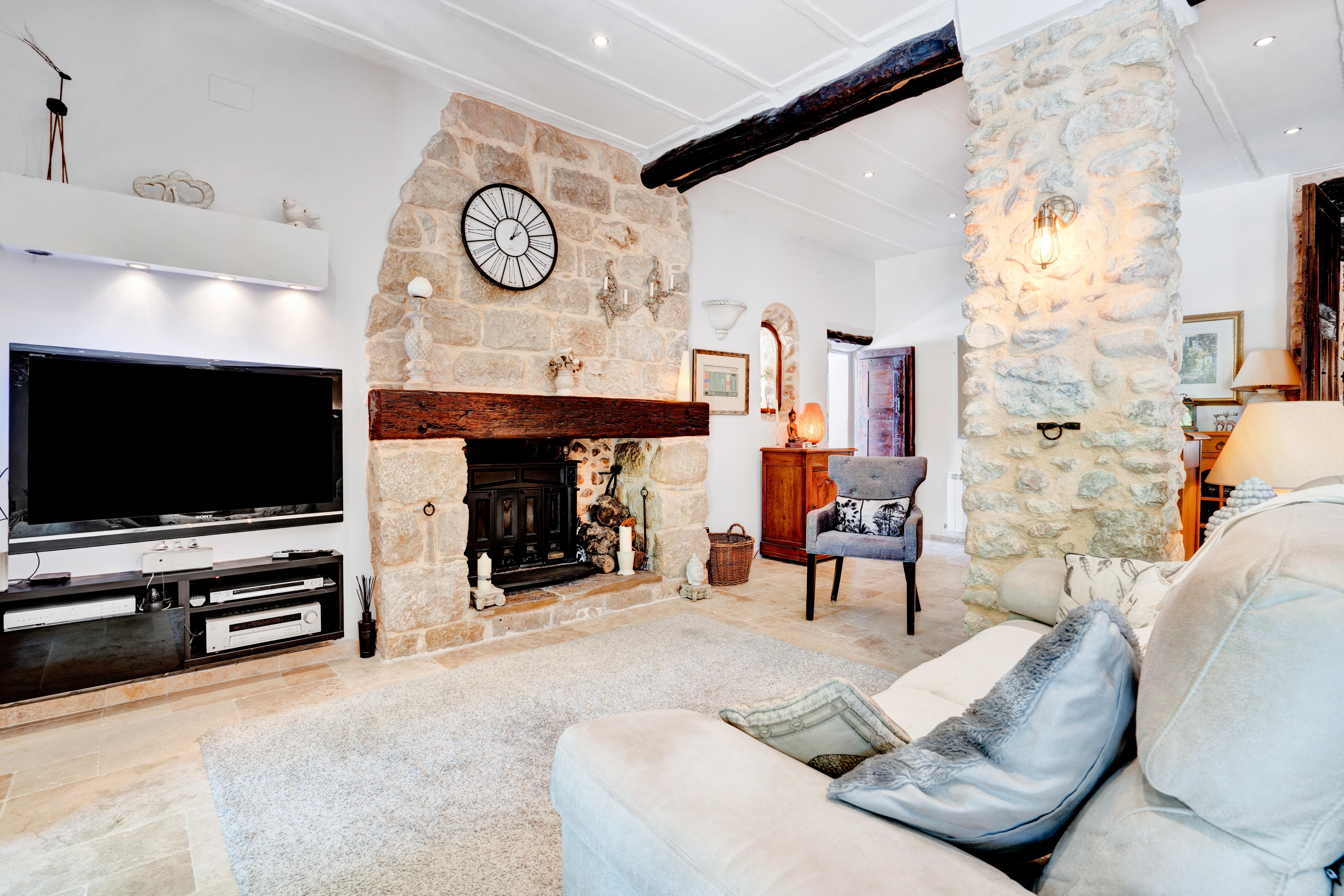 Villa for Sale in Jalon