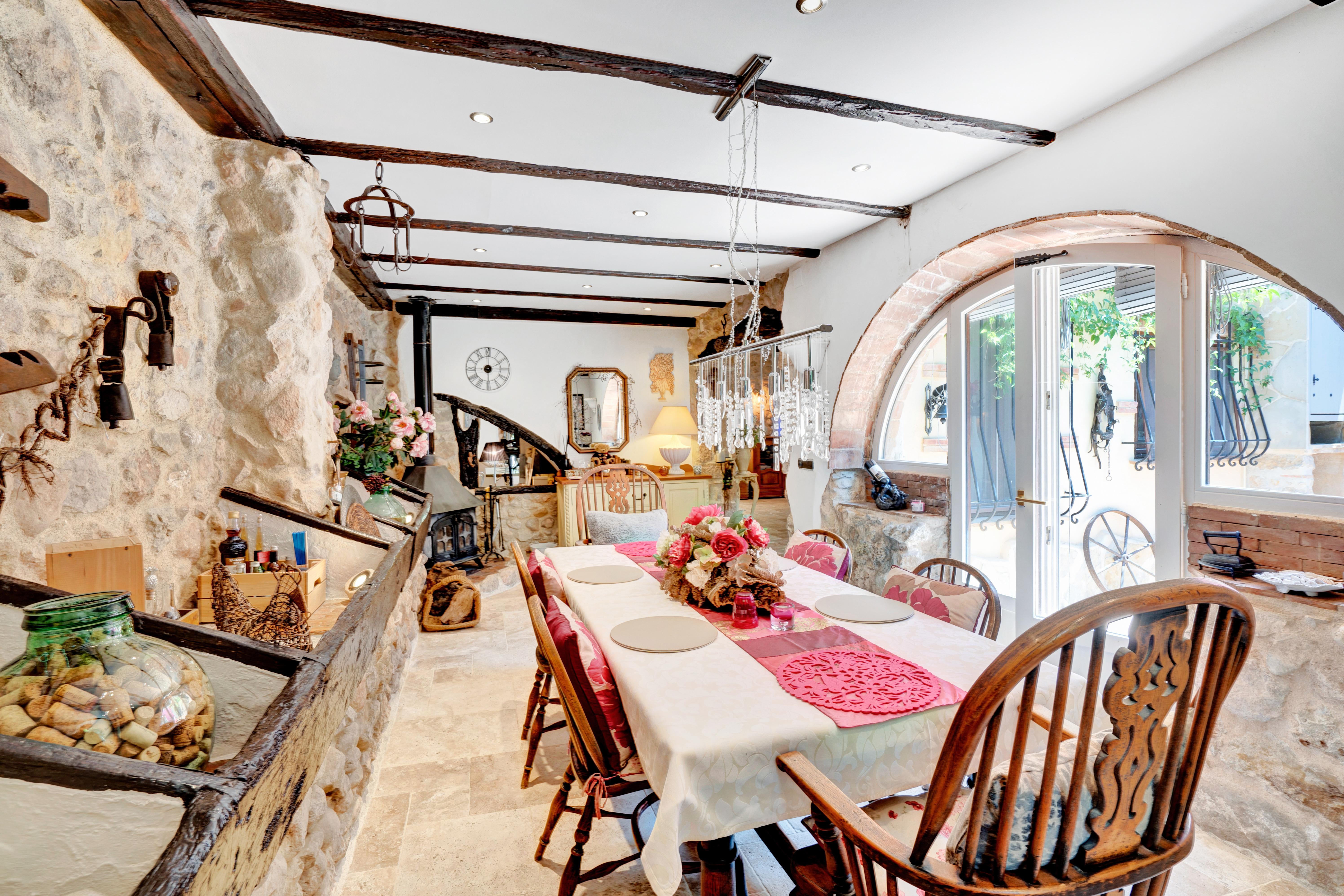 Villa for Sale in Jalon