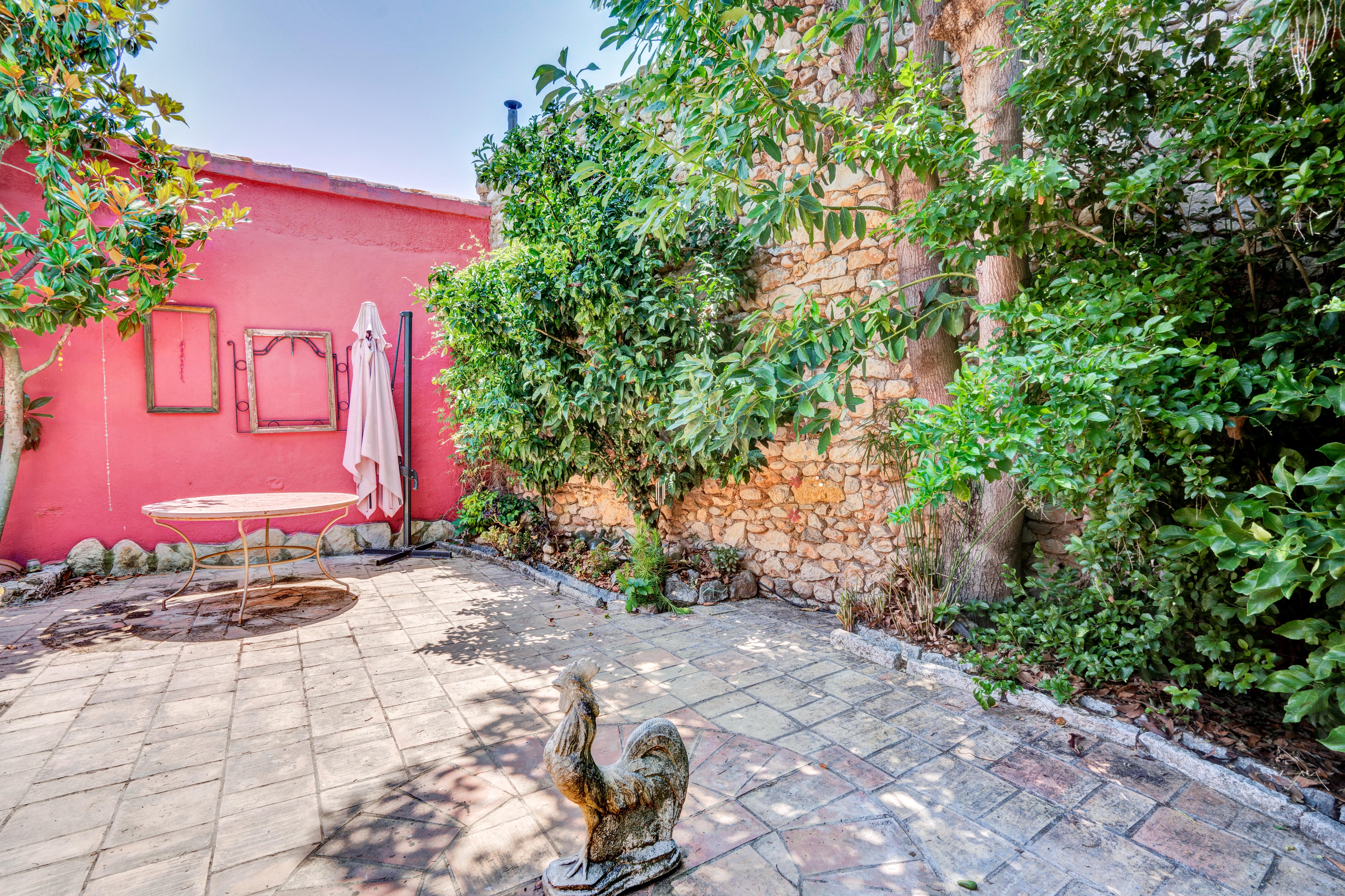 Villa for Sale in Jalon