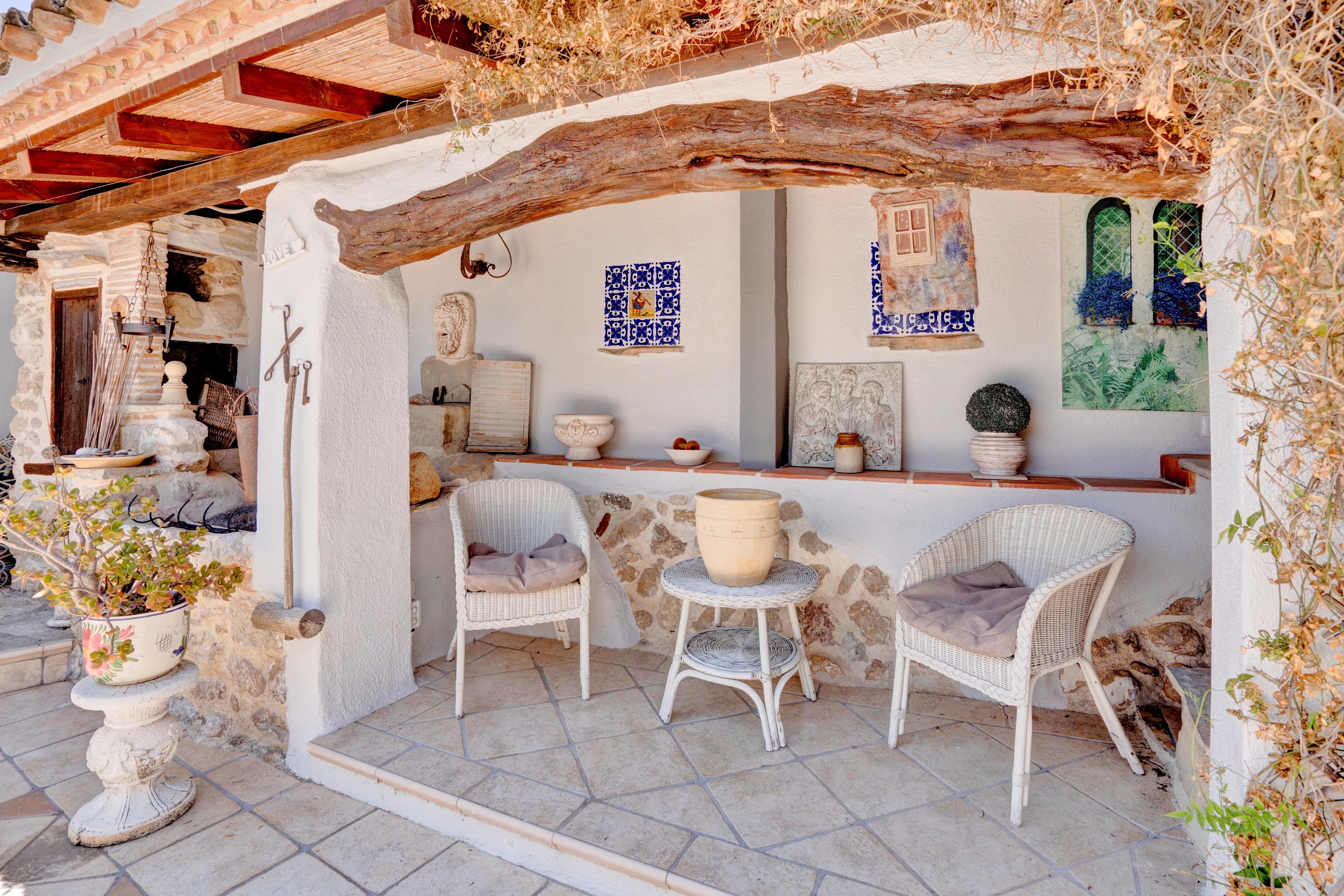 Villa for Sale in Jalon