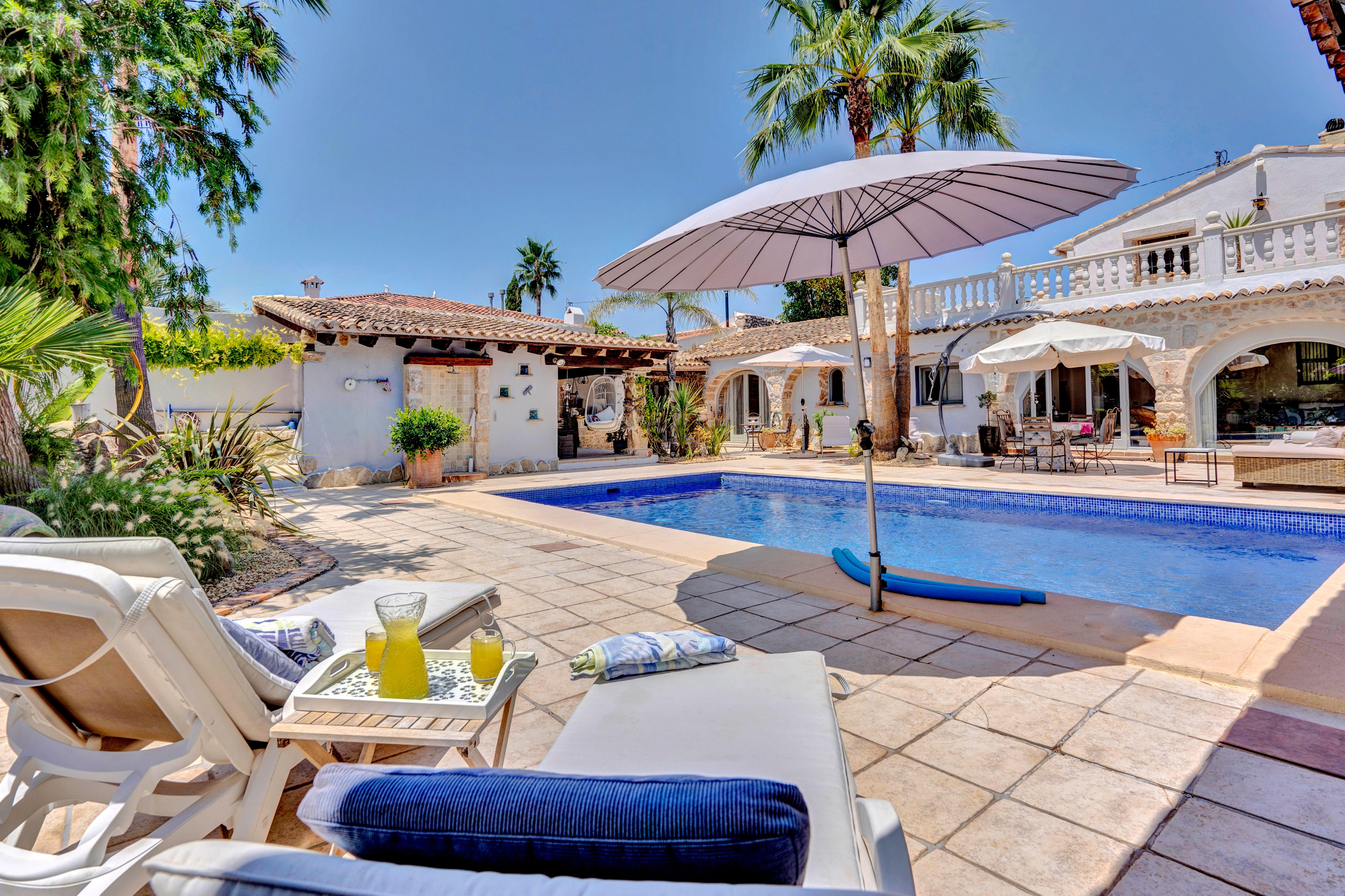 Villa for Sale in Jalon