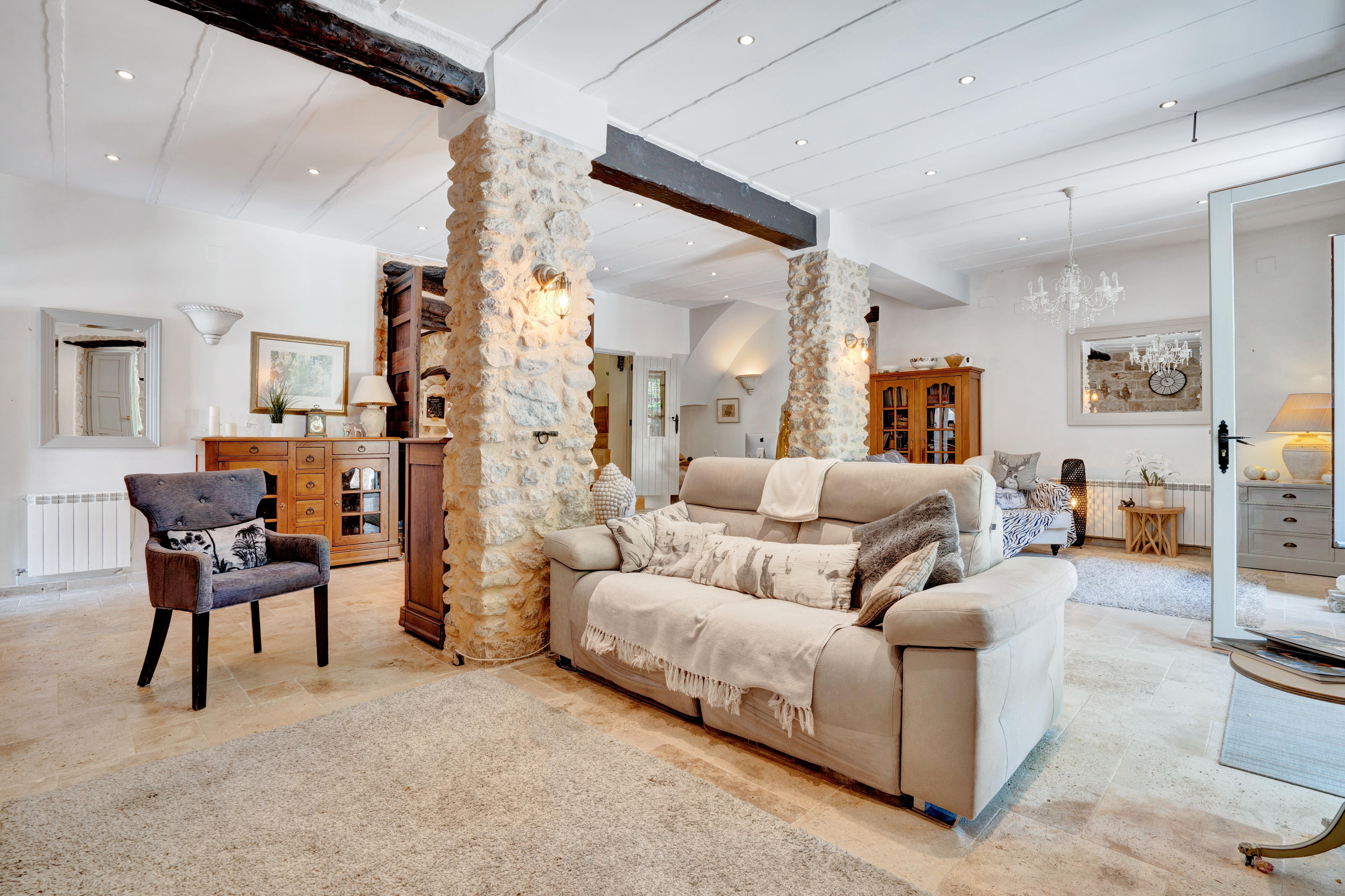 Villa for Sale in Jalon