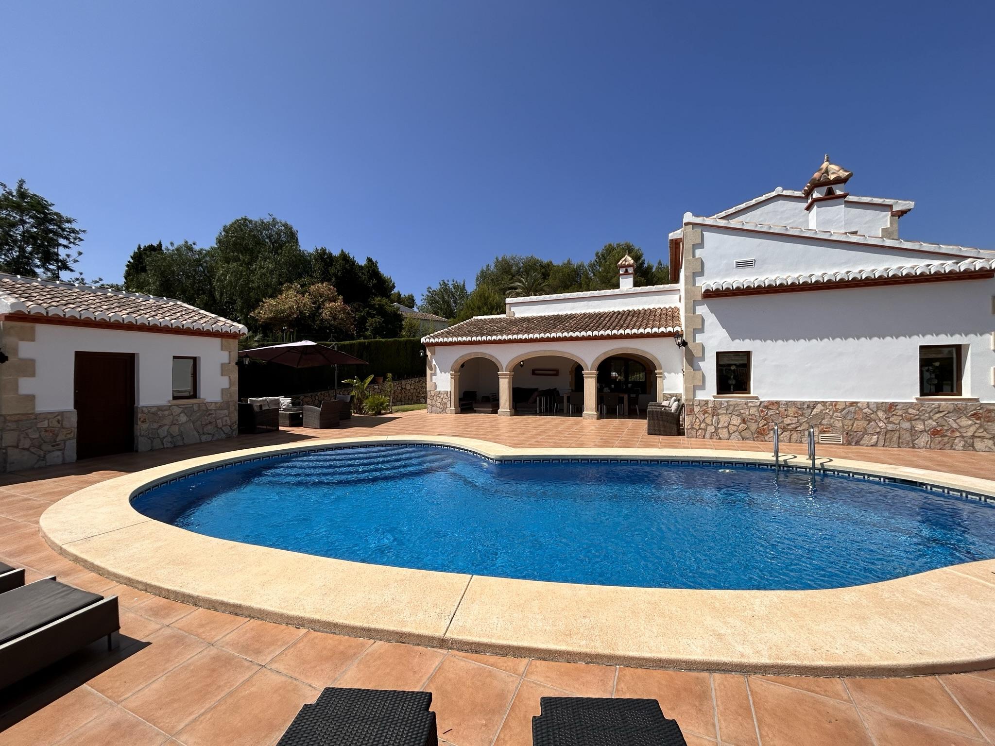 Villa unter Verkauf unter Javea