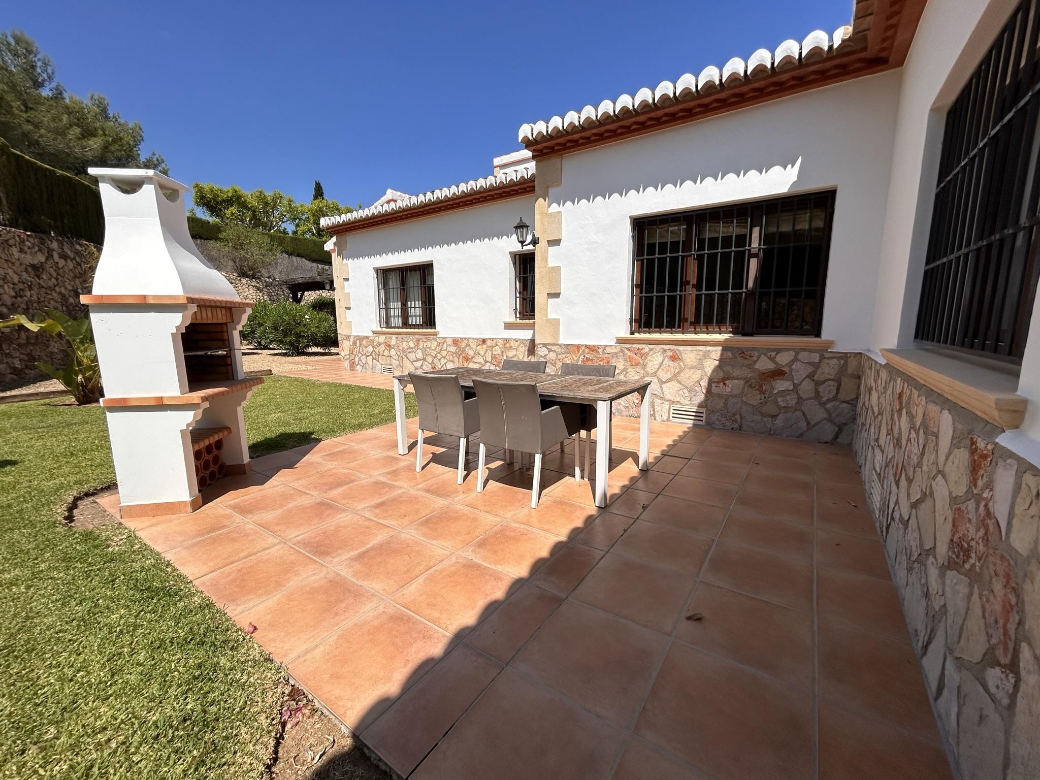 Villa unter Verkauf unter Javea