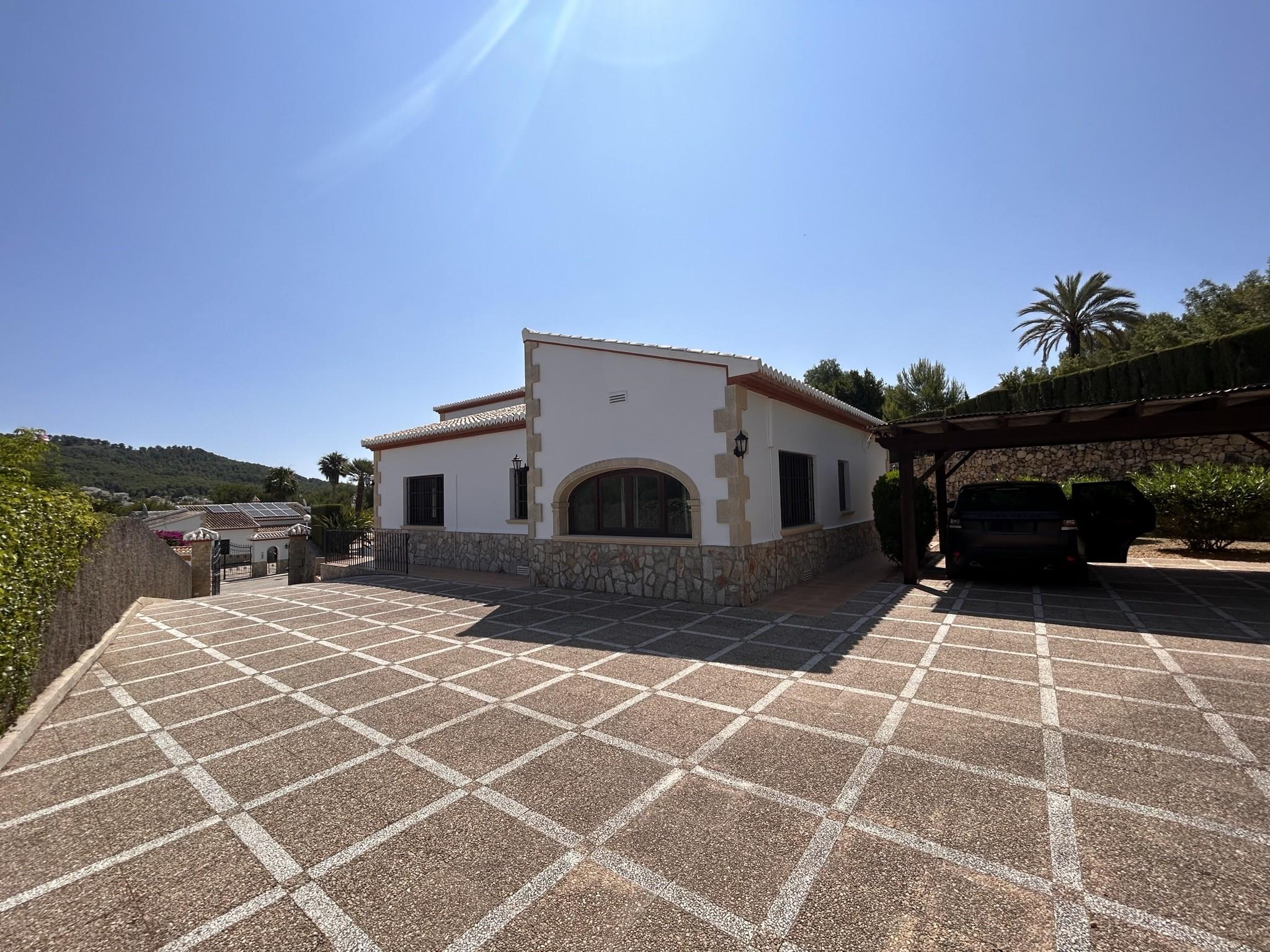 Villa unter Verkauf unter Javea