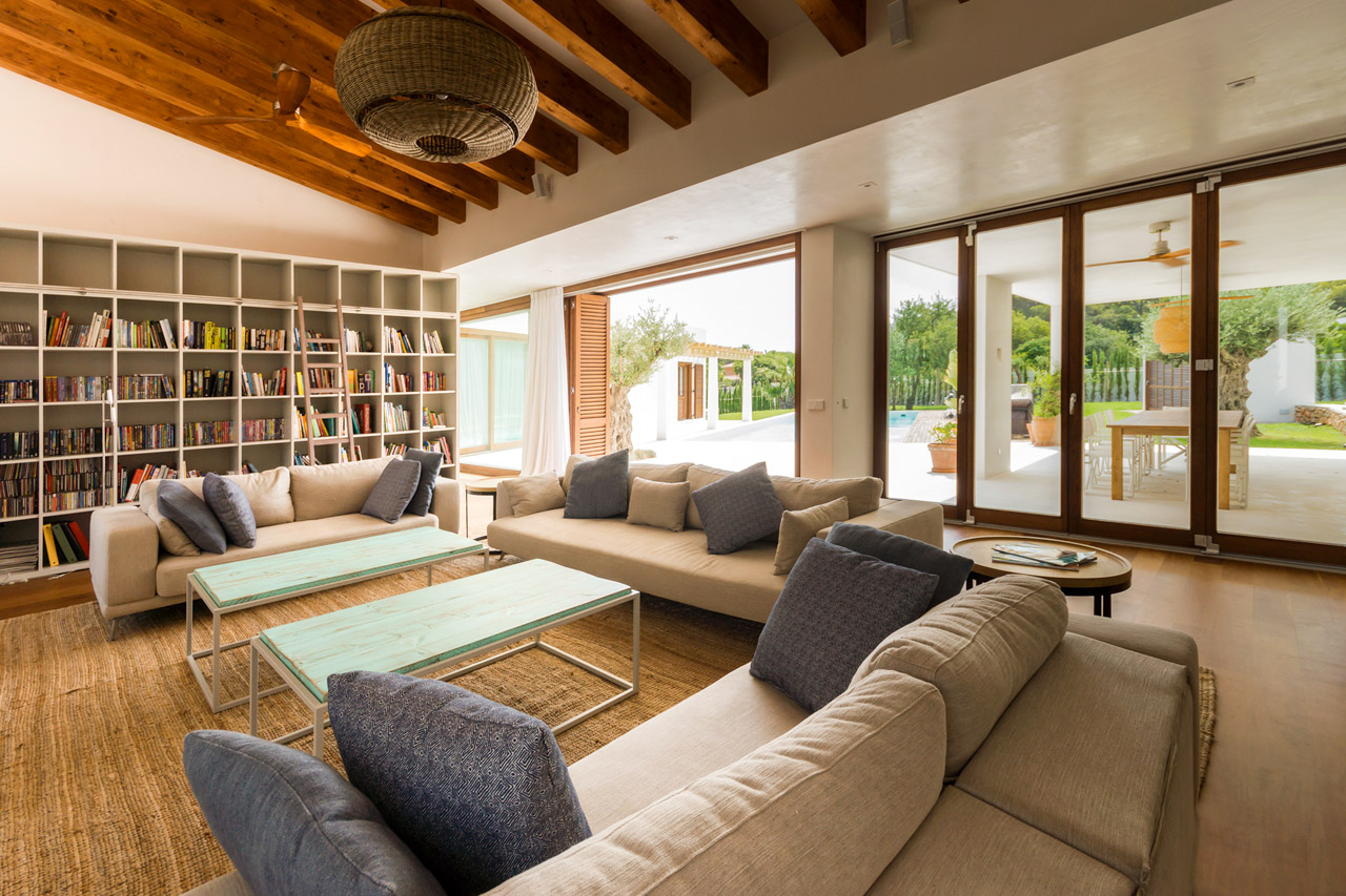 Villa for Sale in Denia