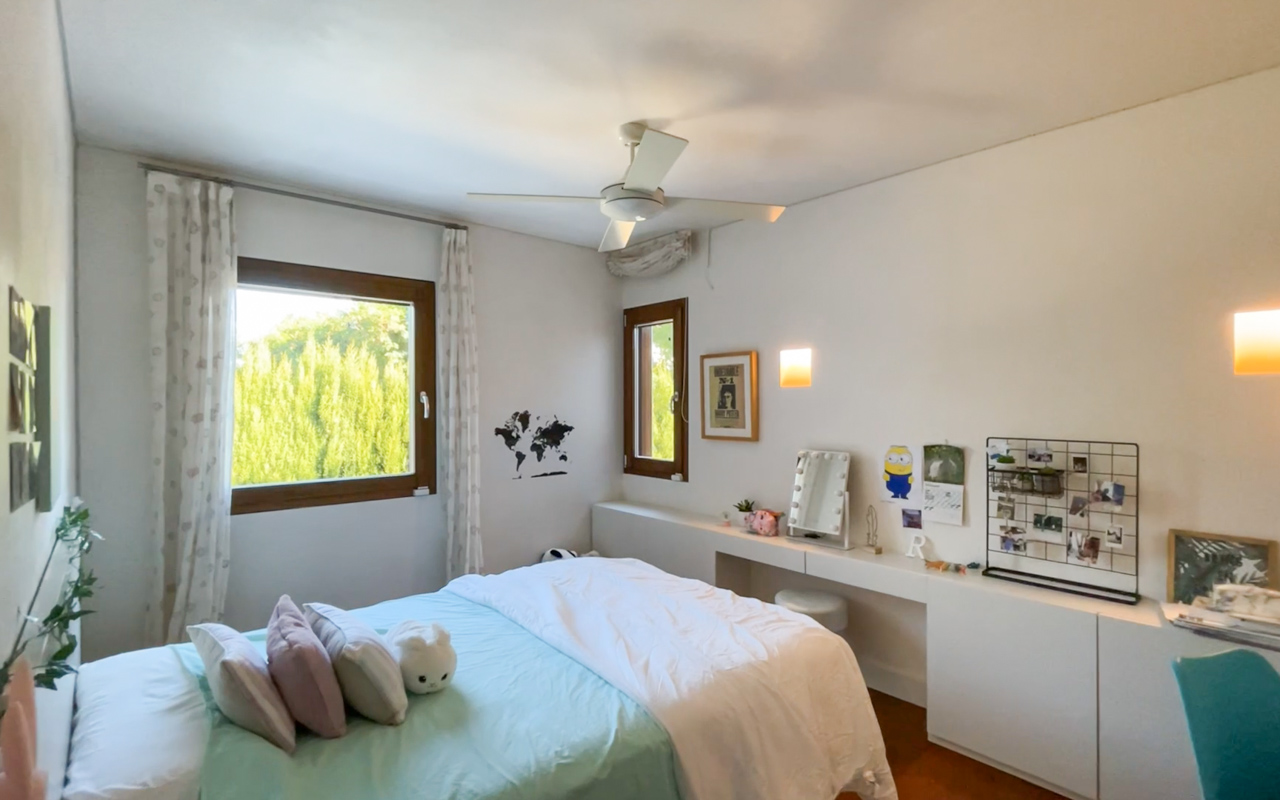 Villa for Sale in Denia