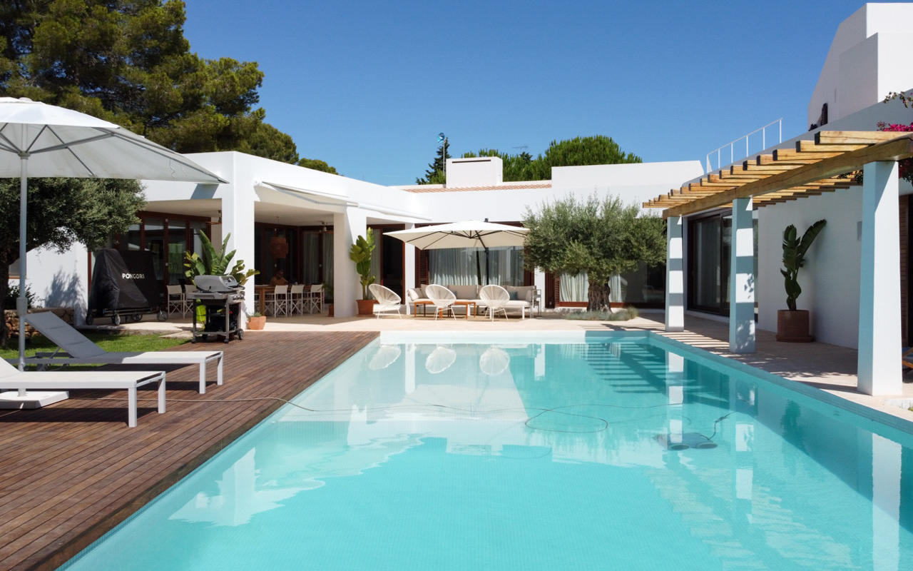 Villa for Sale in Denia