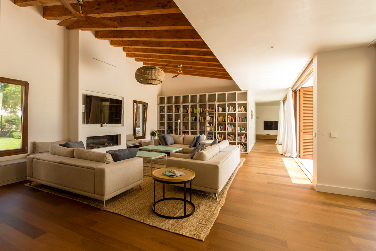 Villa for Sale in Denia