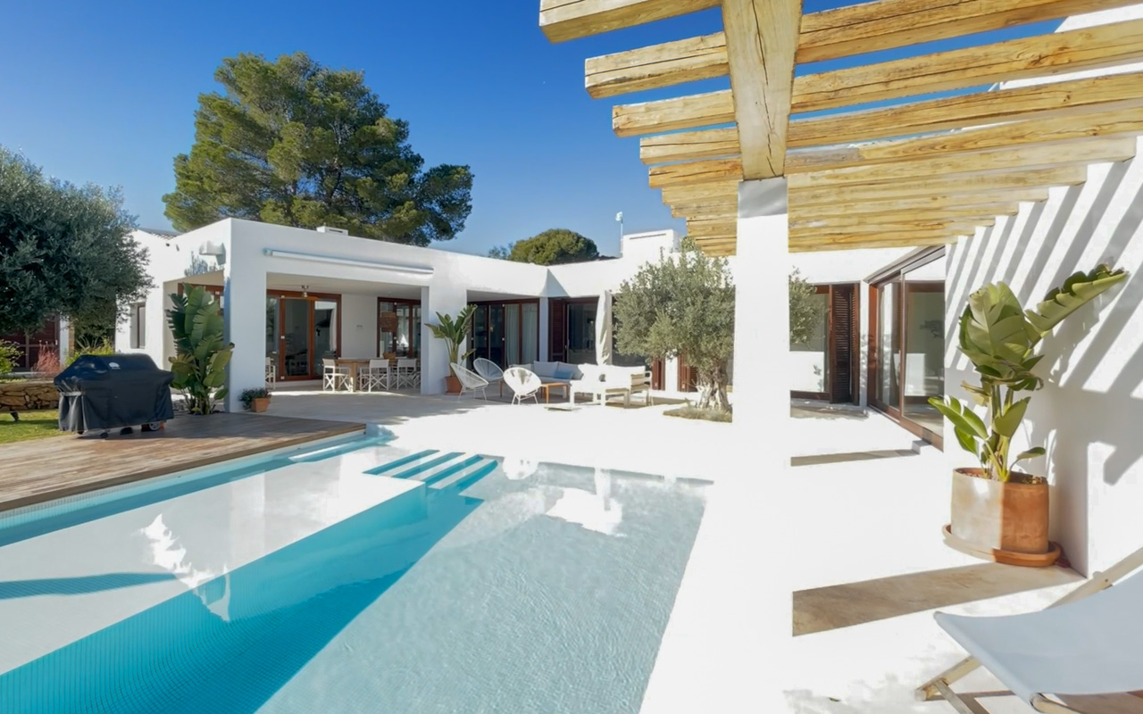 Villa for Sale in Denia