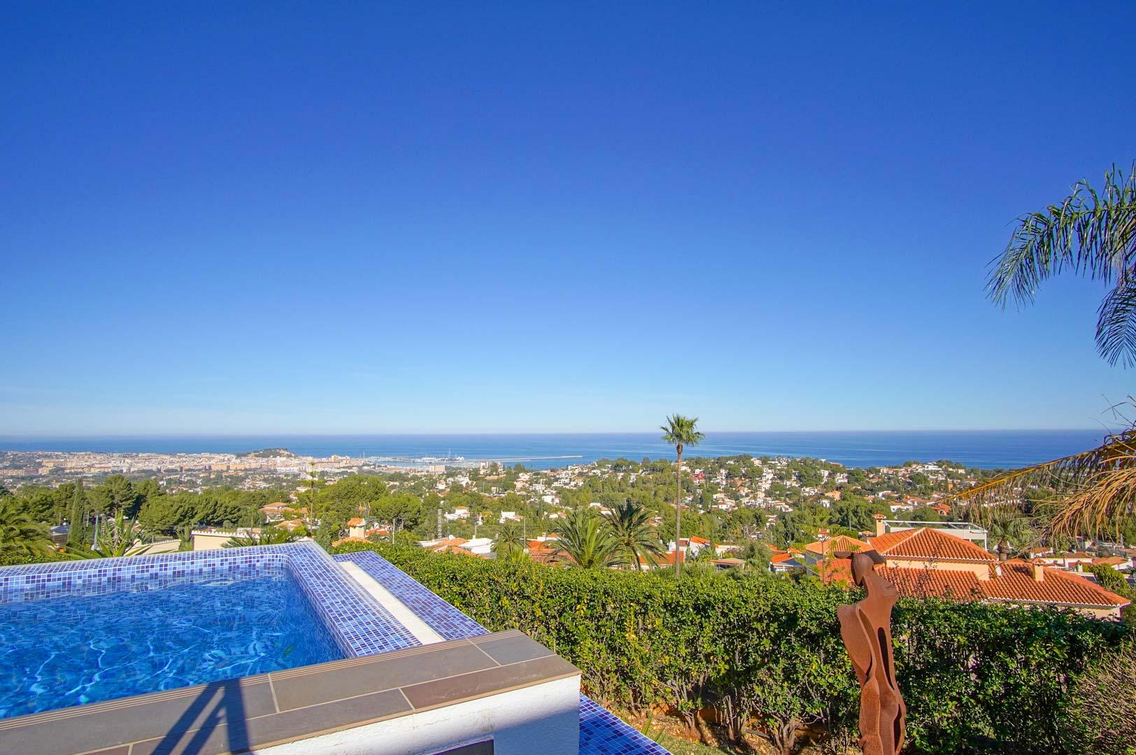 Villa for Sale in Denia