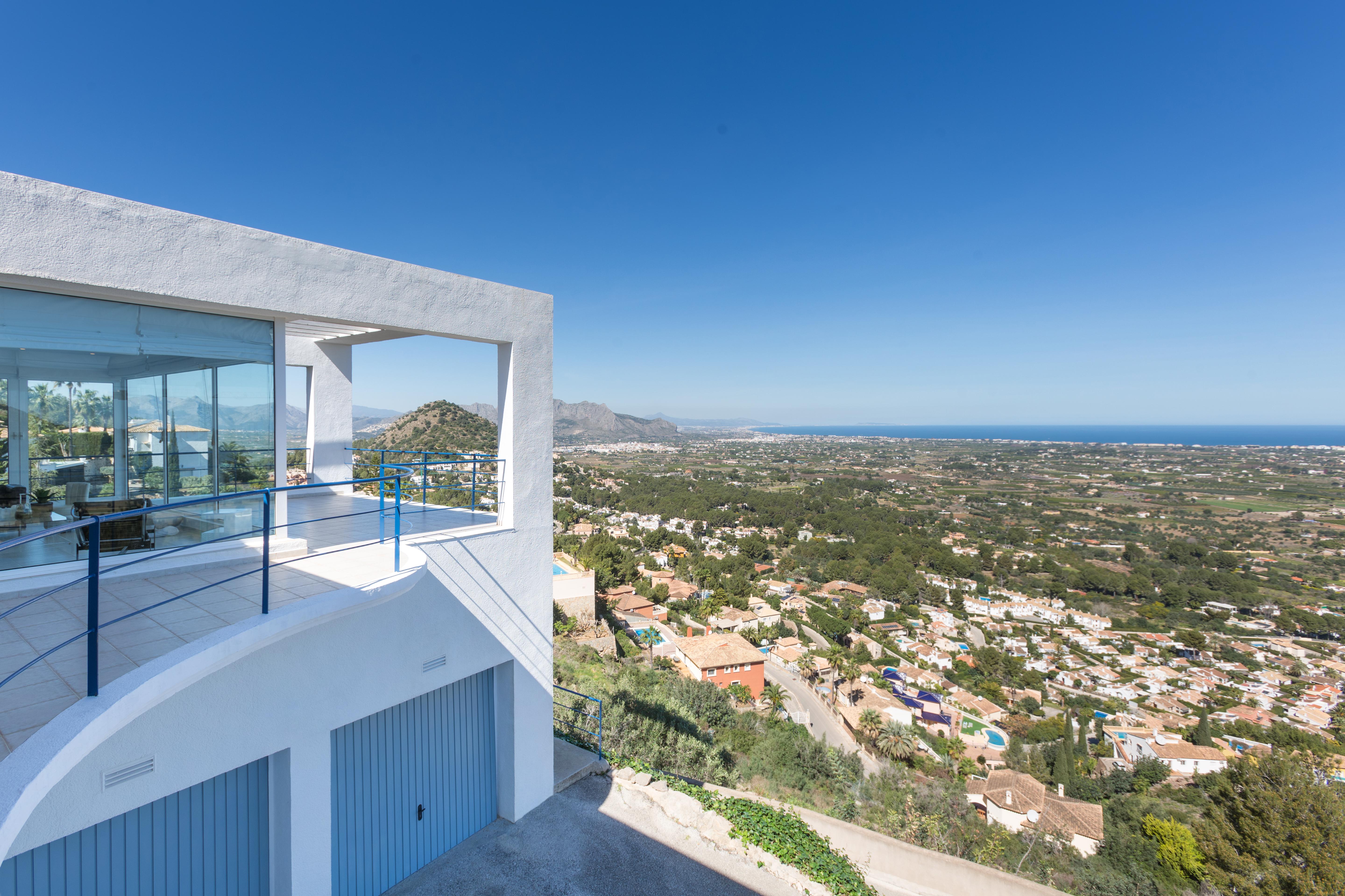 Villa for Sale in Denia