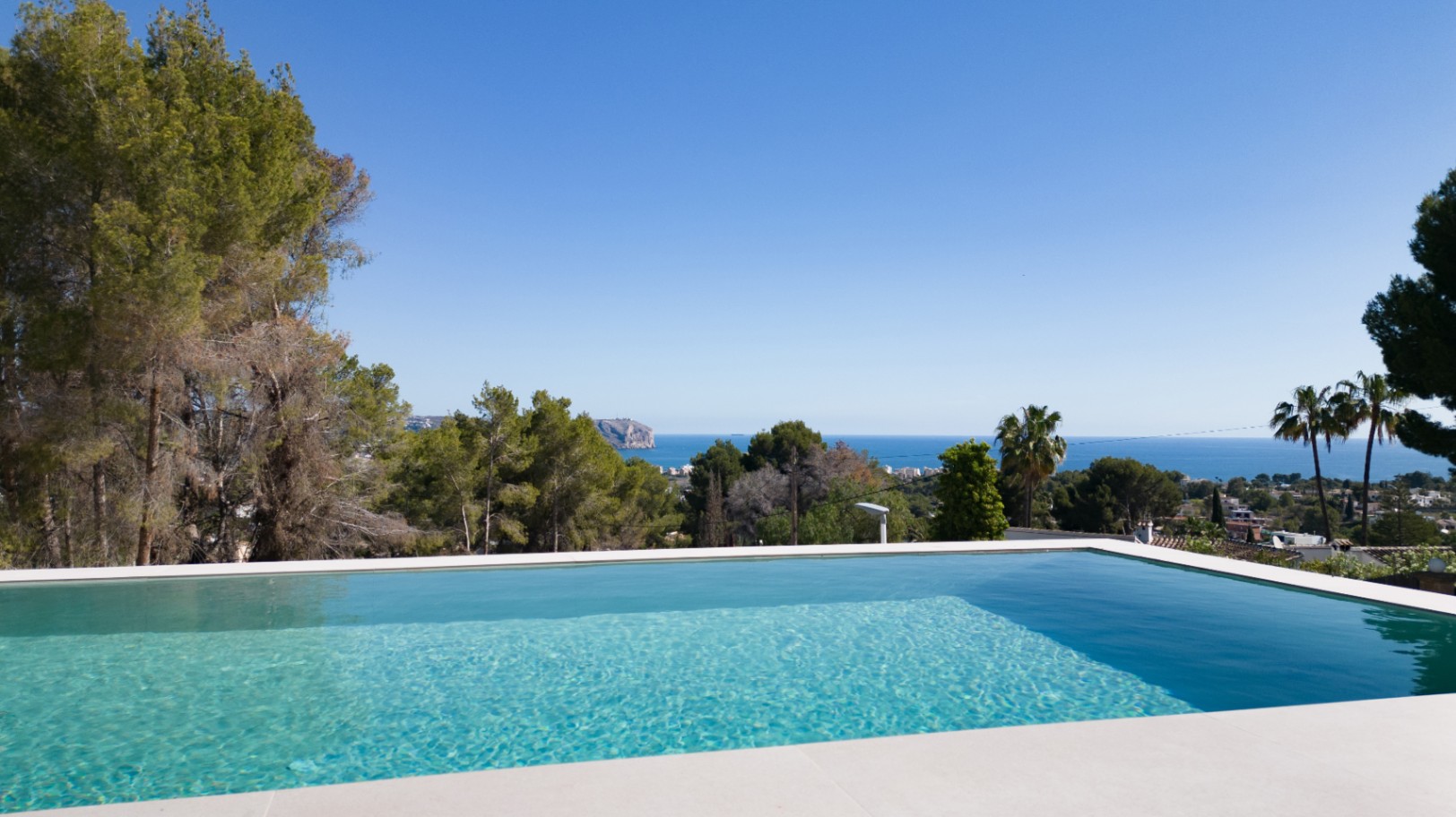 Villa for sale with 4 bedrooms, Javea