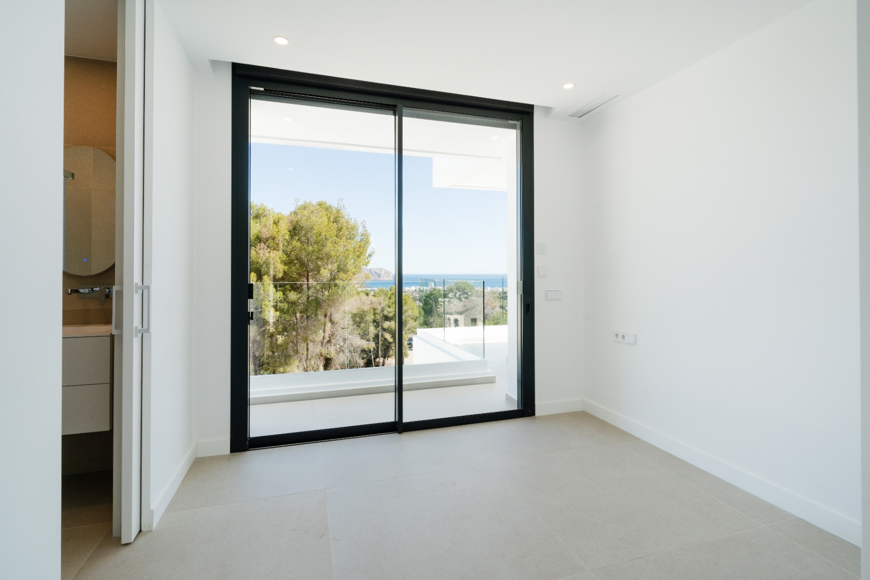 Villa for sale with 4 bedrooms, Javea