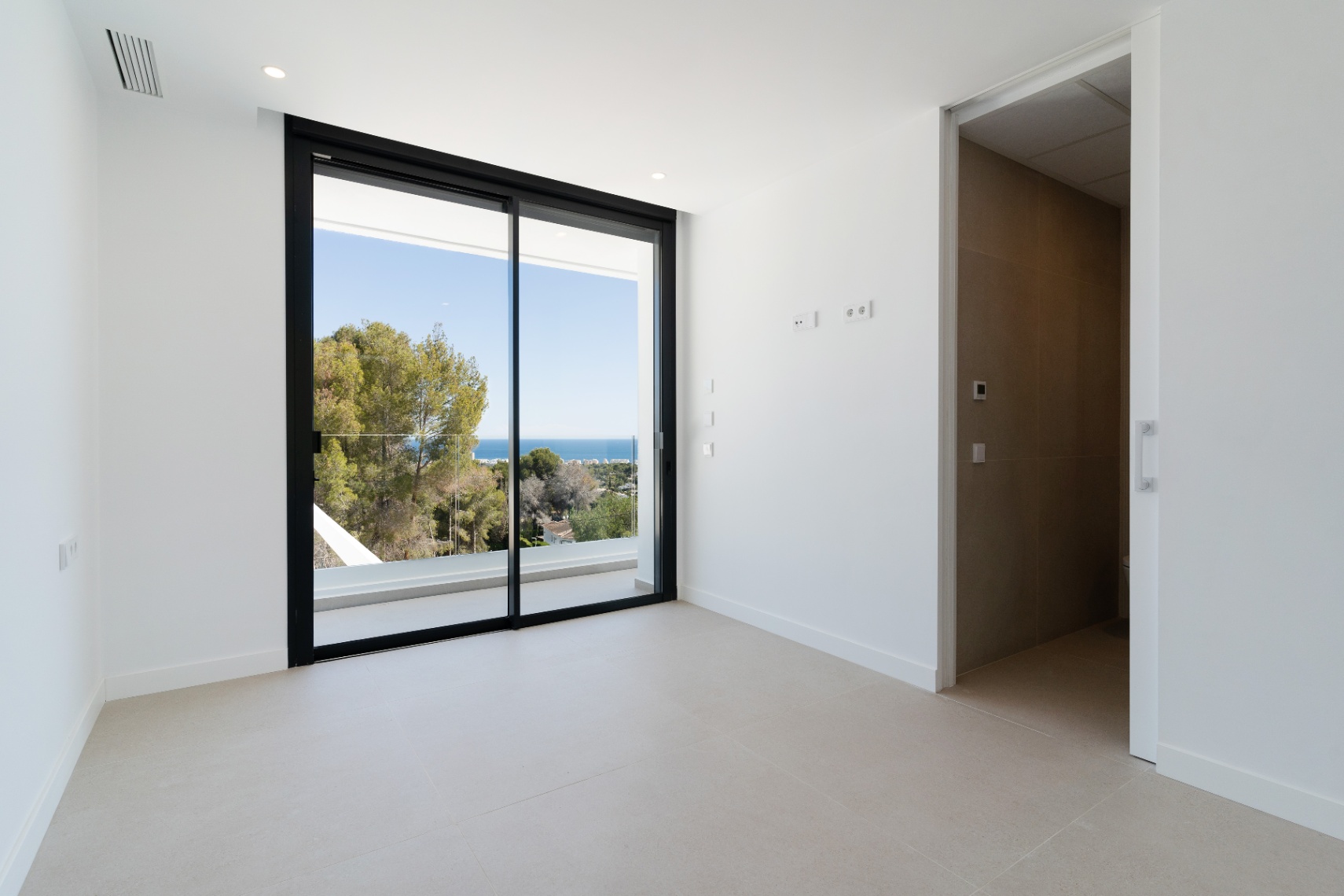 Villa for sale with 4 bedrooms, Javea