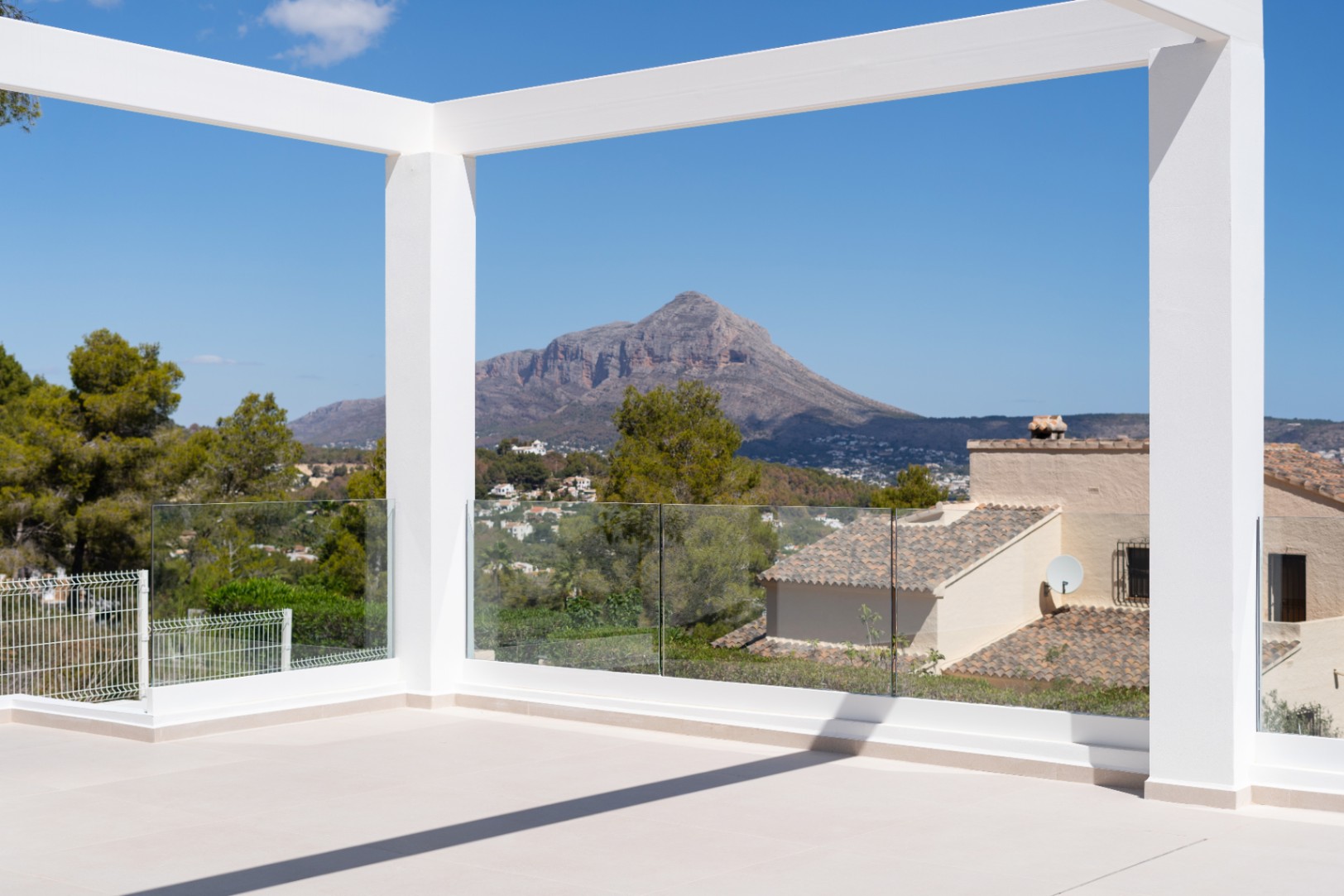 Villa for sale with 4 bedrooms, Javea