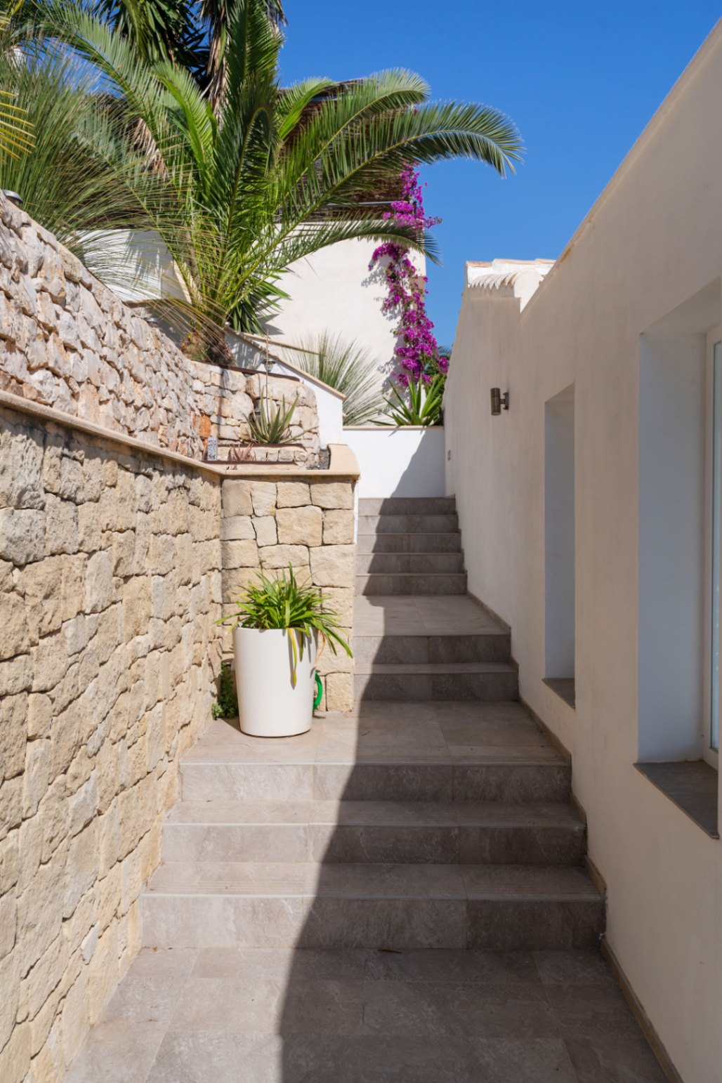 Villa for sale with 5 bedrooms, Javea