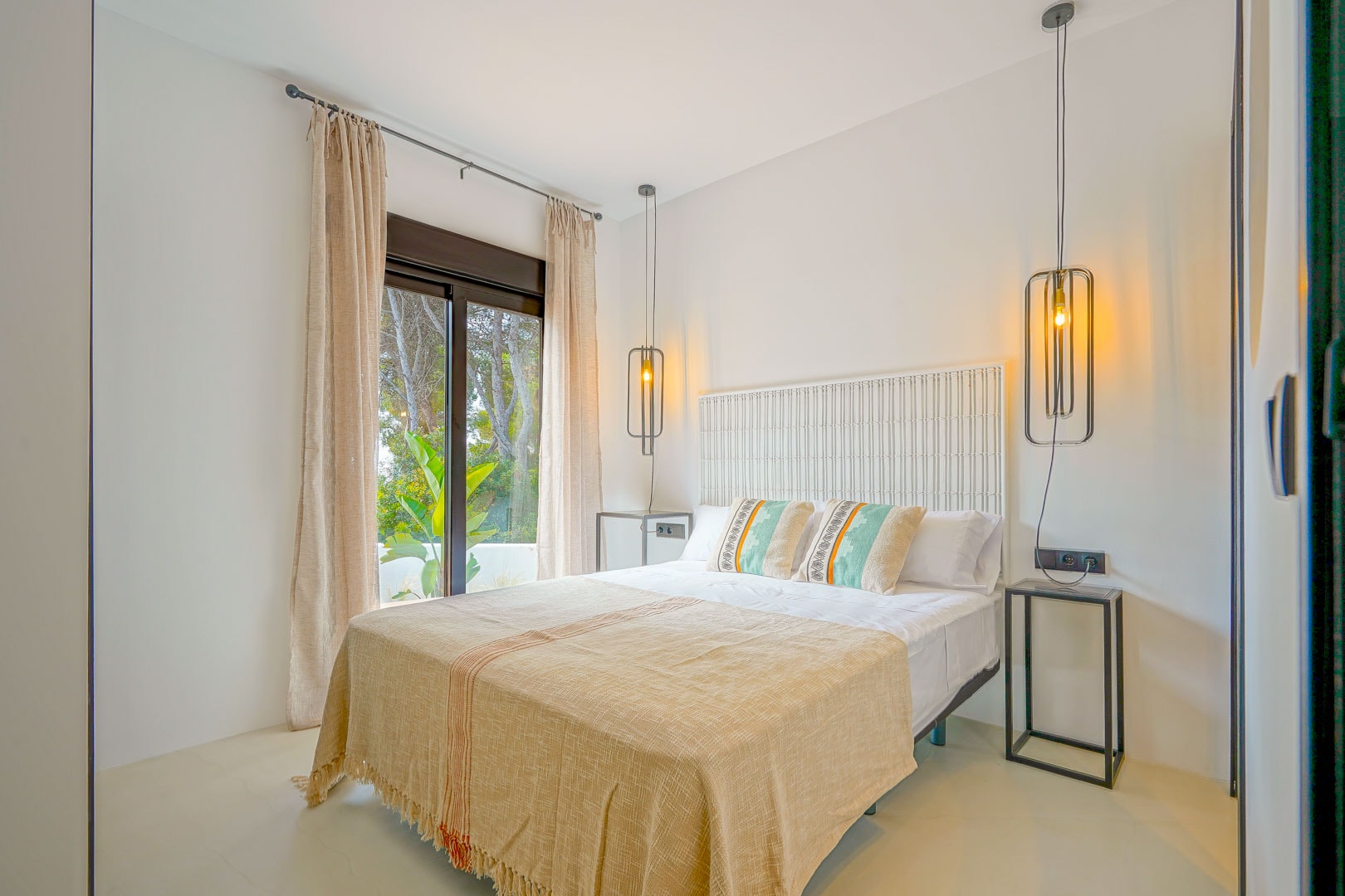 Villa for sale with 5 bedrooms, Javea