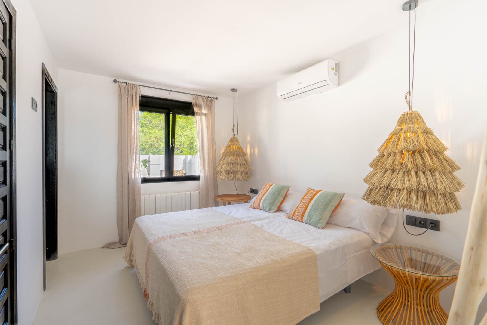 Villa for sale with 5 bedrooms, Javea