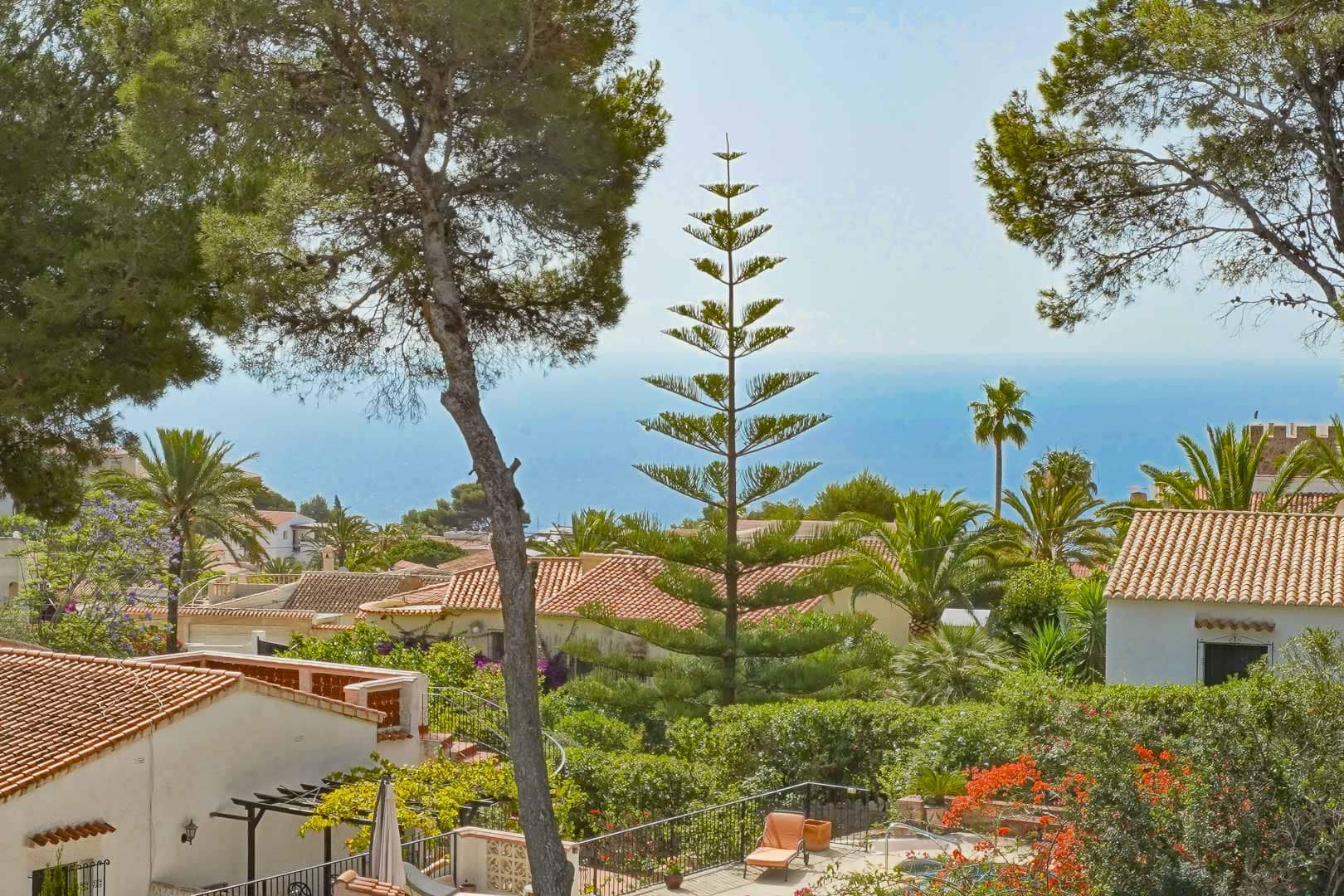 Villa for sale with 5 bedrooms, Javea